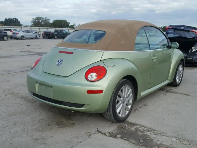 3VWRF31Y28M411806 - 2008 VOLKSWAGEN NEW BEETLE 绿色 照片 4