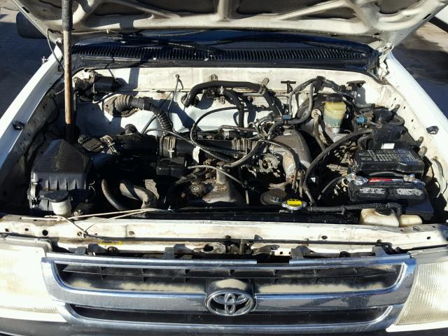 4TANL42N1WZ101707 - 1998 TOYOTA TACOMA WHITE photo 7