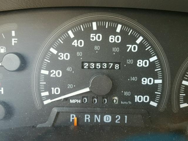 5LMPU28L2WLJ50544 - 1998 LINCOLN NAVIGATOR GRAY photo 8