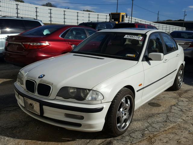 WBAAM3348YFP81123 - 2000 BMW 323 I WHITE photo 2