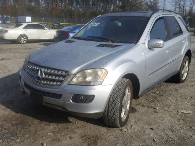 4JGBB22E48A369484 - 2008 MERCEDES-BENZ ML 320 CDI SILVER photo 2