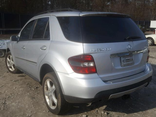 4JGBB22E48A369484 - 2008 MERCEDES-BENZ ML 320 CDI SILVER photo 3