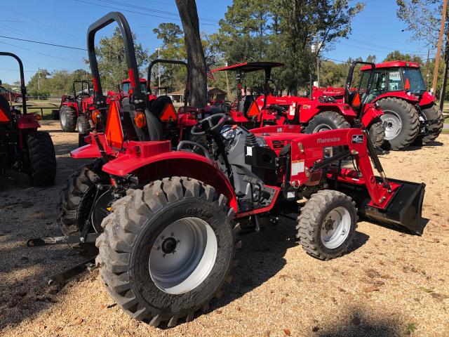 26H160912280 - 2017 MAHINDRA AND MAHINDRA 1526 HST RED photo 3
