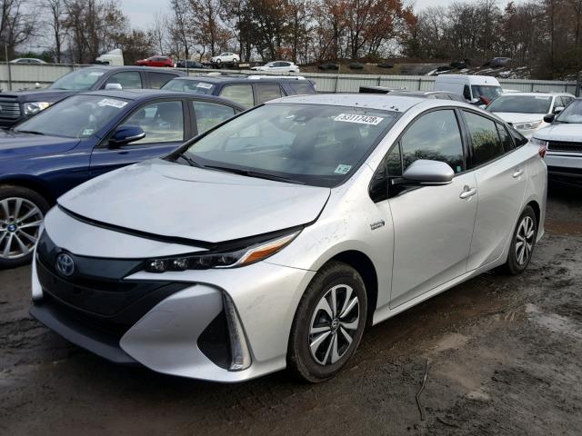 JTDKARFPXH3035069 - 2017 TOYOTA PRIUS PRIM ვერცხლისფერი ფოტო 2