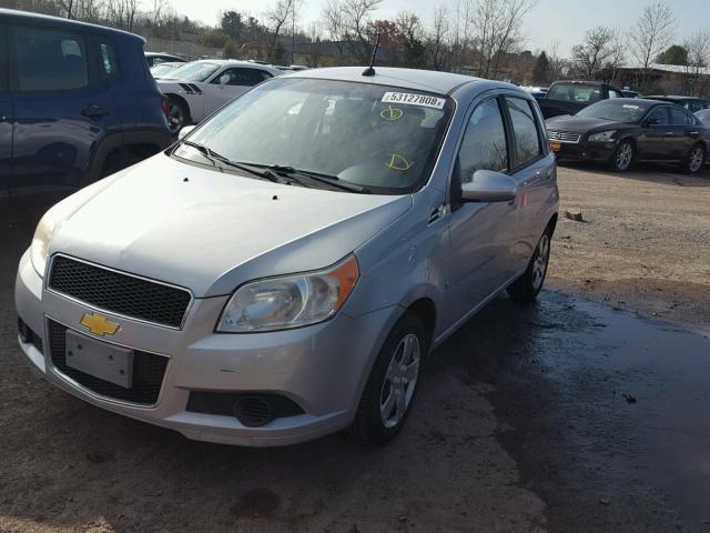 KL1TD66E59B652838 - 2009 CHEVROLET AVEO LS 银色 照片 2