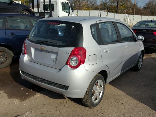 KL1TD66E59B652838 - 2009 CHEVROLET AVEO LS 银色 照片 4