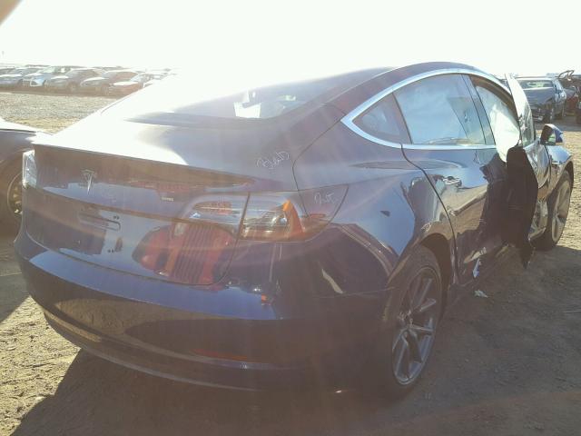 5YJ3E1EA1JF035042 - 2018 TESLA MODEL 3 ლურჯი ფოტო 4
