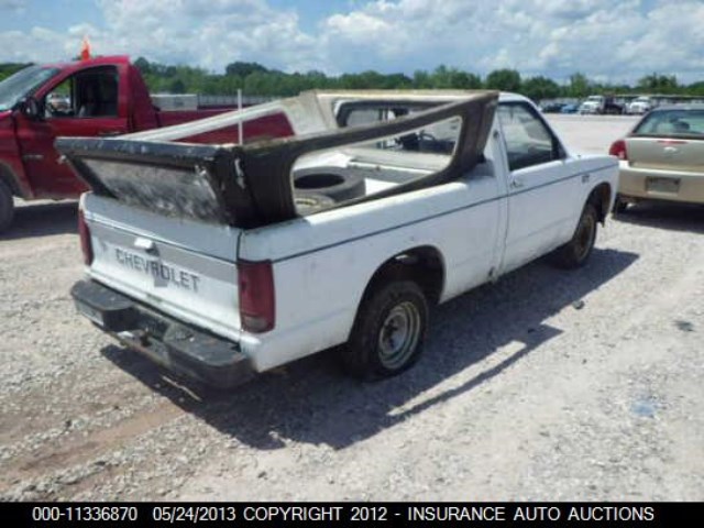 1GCBS14E7G2167601 - 1986 CHEVROLET 'S'TRUCK S10 WHITE photo 4