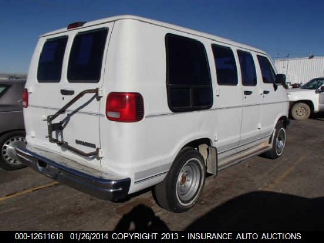 2B6HB21XXTK185301 - 1996 DODGE RAM VAN B2500 WHITE photo 4