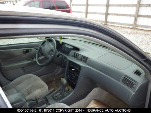 4T1BG22K9XU424029 - 1999 TOYOTA CAMRY CE/LE/XLE 香槟色 照片 5