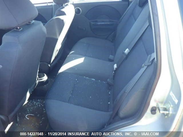 KL1TD66638B244698 - 2008 CHEVROLET AVEO LS SILVER photo 8