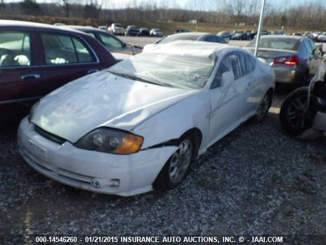 KMHHN65F93U055009 - 2003 HYUNDAI TIBURON GT WHITE photo 2