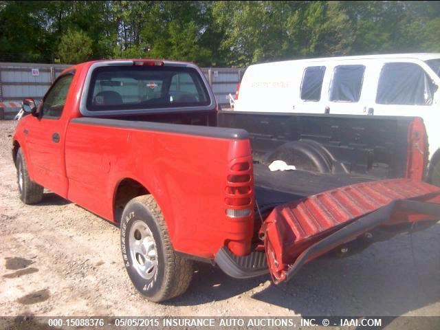 1FTDF1728VNB82974 - 1997 FORD LGT CONVTNL 'F' F150 RED photo 3