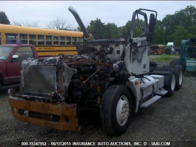 1FUJA6CG05PU54057 - 2005 FREIGHTLINER CONVENTIONAL COLUMBIA 白色 照片 2