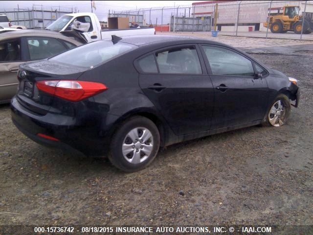 KNAFK4A69F5287281 - 2015 KIA FORTE LX BLACK photo 4