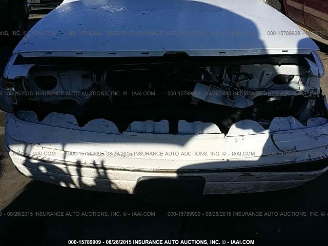 2FALP74WXRX175747 - 1994 FORD CROWN VICTORIA LX WHITE photo 6