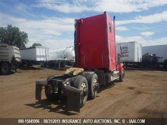 1FUPCSZBXWP887315 - 1998 FREIGHTLINER FLD FLD120 RED photo 4