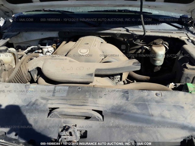 1GYEK63N62R194911 - 2002 CADILLAC ESCALADE LUXURY Weiß Foto 10