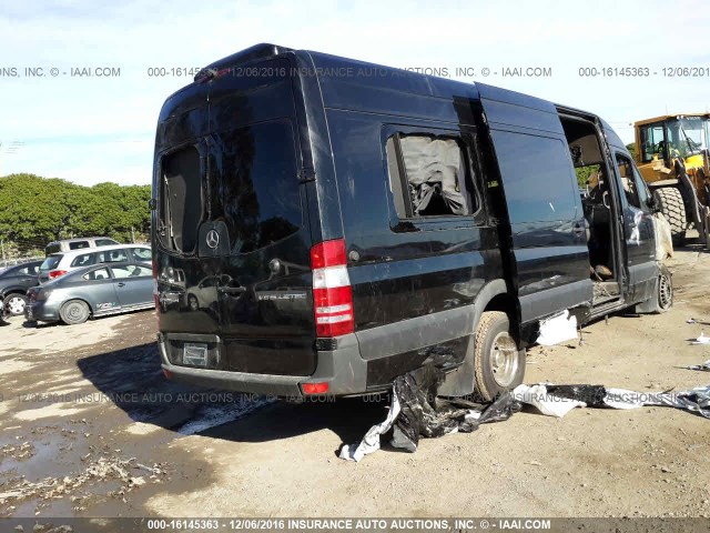 WD3PF4CC3FP114854 - 2015 MERCEDES-BENZ SPRINTER 3500 BLACK photo 4