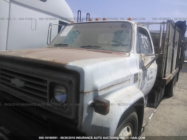 CCE613V107779 - 1973 CHEVROLET C65 WHITE photo 2