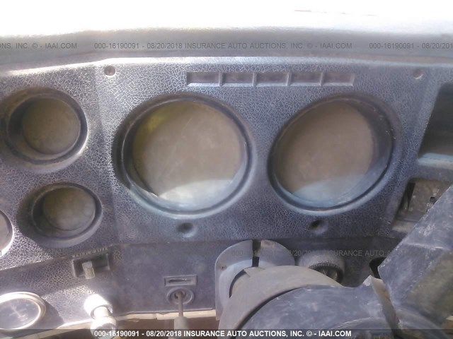 CCE613V107779 - 1973 CHEVROLET C65 WHITE photo 6