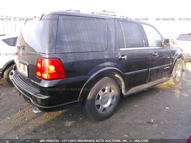 5LMFU28535LJ06161 - 2005 LINCOLN NAVIGATOR BLACK photo 4