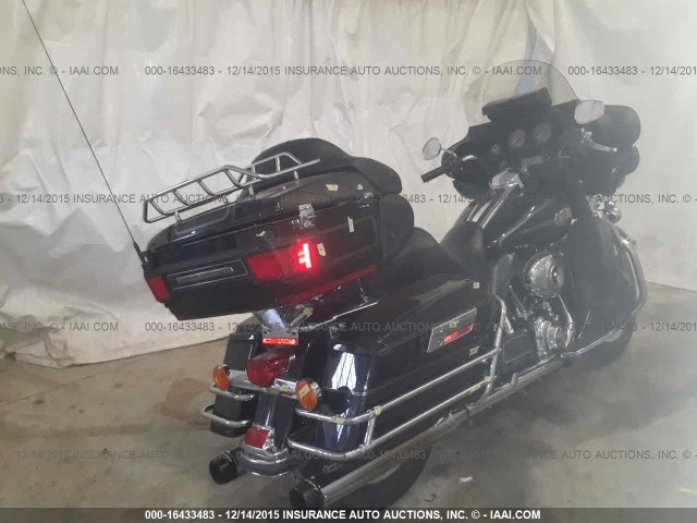 1HD1FC4178Y709236 - 2008 HARLEY-DAVIDSON FLHTCUI BLACK photo 4