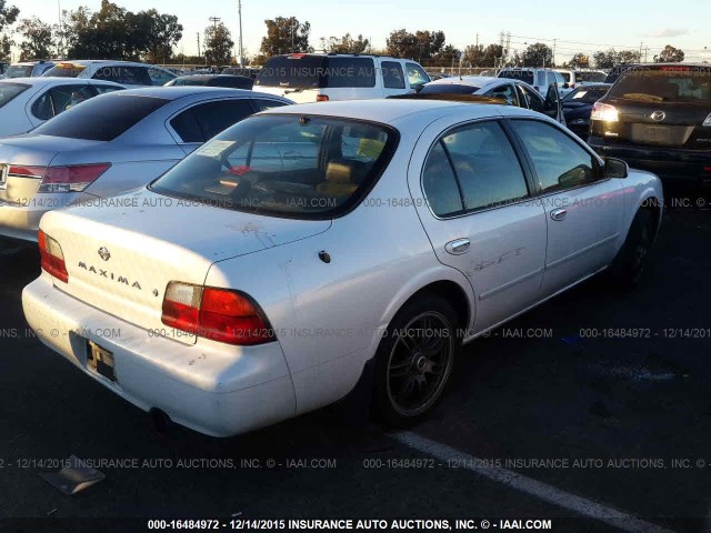 JN1CA21D6TT164253 - 1996 NISSAN MAXIMA GLE/GXE/SE WHITE photo 4