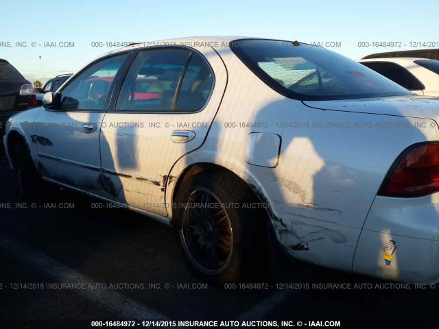 JN1CA21D6TT164253 - 1996 NISSAN MAXIMA GLE/GXE/SE WHITE photo 6