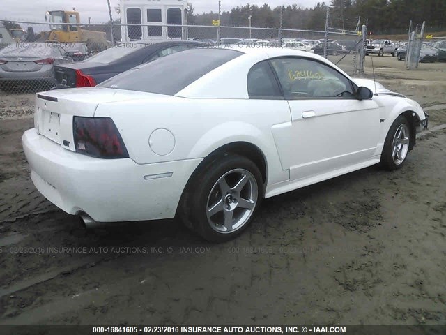 1FAFP42X72F137305 - 2002 FORD MUSTANG GT WHITE photo 4