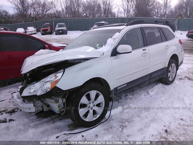 4S4BRCKC7B3390468 - 2011 SUBARU OUTBACK 2.5I LIMITED WHITE photo 2