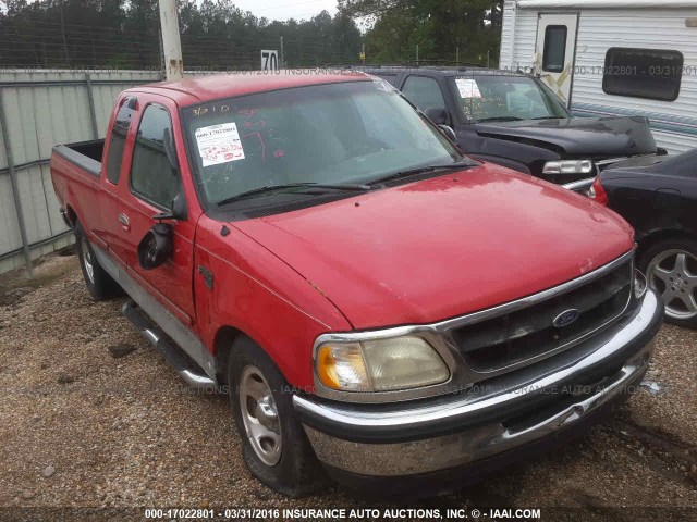 1FTZX1766WNA89538 - 1998 FORD LGT CONVTNL 'F' F150 RED photo 1