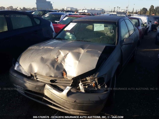JT2BF22K5V0080476 - 1997 TOYOTA CAMRY LE/XLE Şampanya fotoğraf 2
