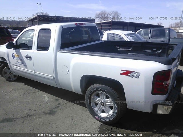 1GCRKSE70DZ184733 - 2013 CHEVROLET SILVERADO K1500 LT WHITE photo 3