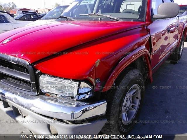 1B7GL2AZXYS743585 - 2000 DODGE DAKOTA QUAD RED photo 6