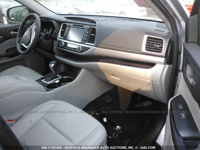 5TDJKRFHXFS188080 - 2015 TOYOTA HIGHLANDER XLE ვერცხლისფერი ფოტო 5