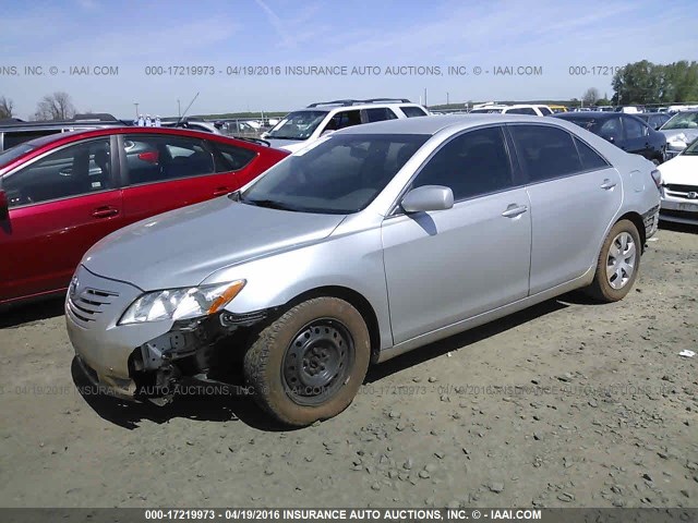 4T1BE46K87U529446 - 2007 TOYOTA CAMRY NEW GENERAT CE/LE/XLE/SE SILVER photo 2