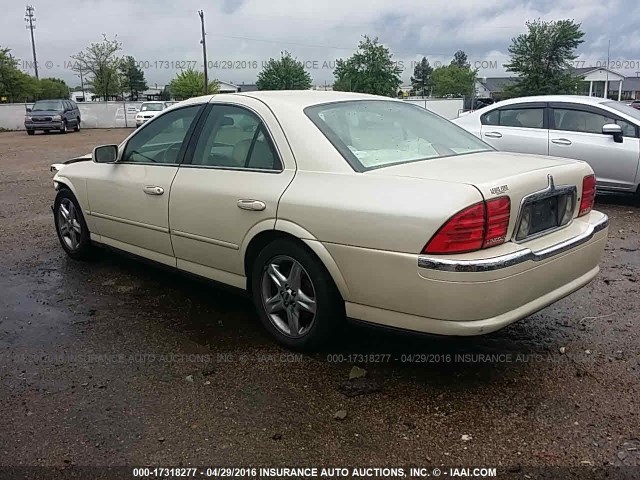 1LNHM87A22Y676275 - 2002 LINCOLN LS 奶油色 照片 3