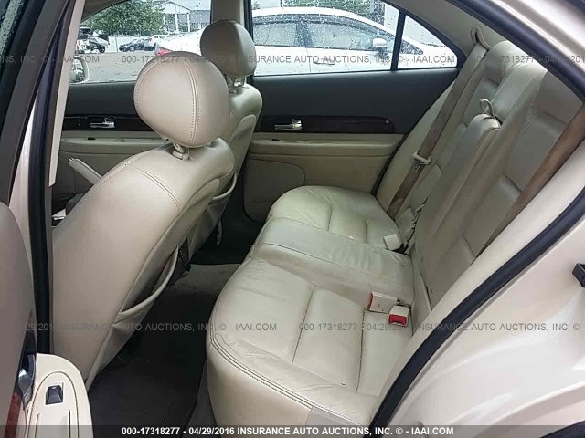 1LNHM87A22Y676275 - 2002 LINCOLN LS 奶油色 照片 8