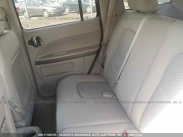 3GNDA13D68S638333 - 2008 CHEVROLET HHR LS SILVER photo 8