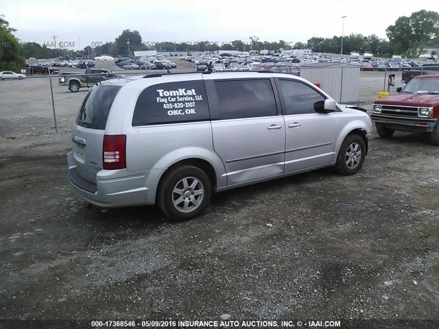 2A4RR5D12AR278879 - 2010 CHRYSLER TOWN & COUNTRY TOURING SILVER photo 4