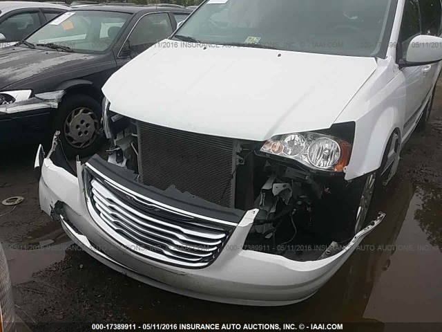 2C4RC1BGXDR815669 - 2013 CHRYSLER TOWN & COUNTRY TOURING WHITE photo 6