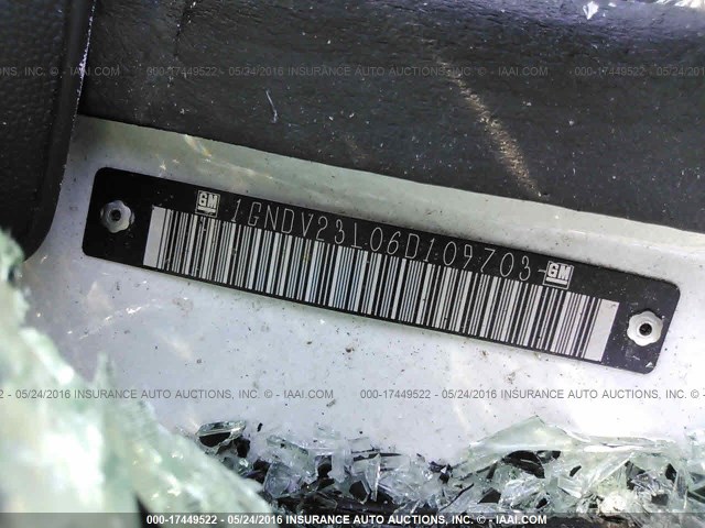 1GNDV23L06D109703 - 2006 CHEVROLET UPLANDER LS WHITE photo 9