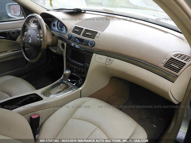 WDBUF87X28B272579 - 2008 MERCEDES-BENZ E 350 4MATIC BEIGE photo 5