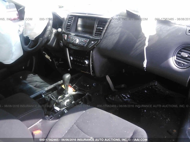 5N1AR2MMXFC603575 - 2015 NISSAN PATHFINDER S/SV/SL/PLATINUM GRAY photo 5