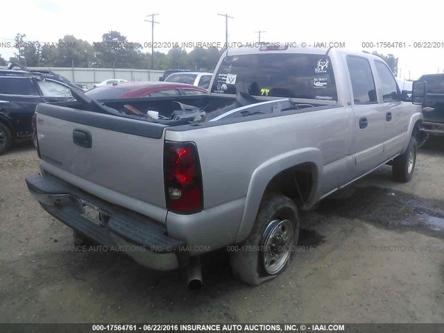 1GCHC23206F106196 - 2006 CHEVROLET SILVERADO C2500 HEAVY DUTY GRAY photo 4