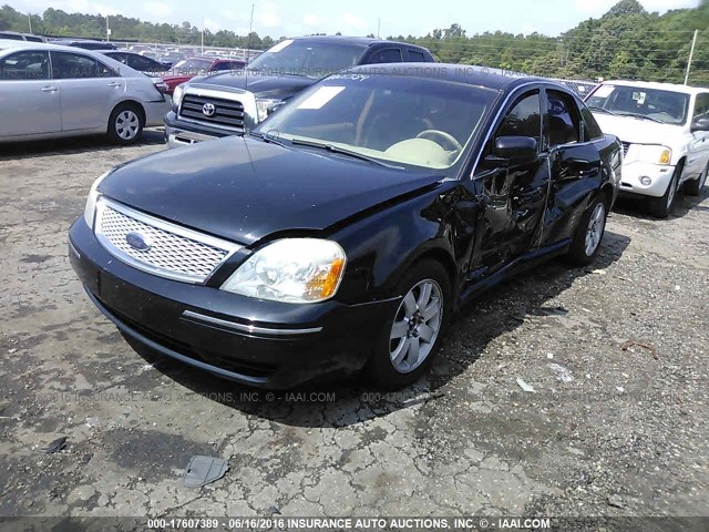 1FAFP24107G100708 - 2007 FORD FIVE HUNDRED SEL BLACK photo 2