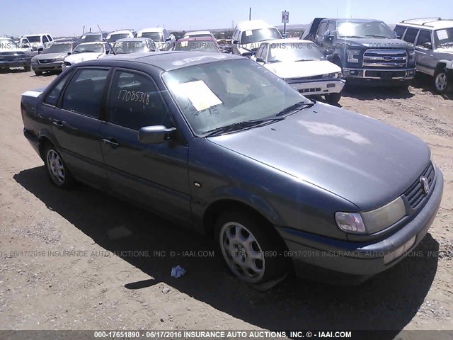 WVWEE83A4TE106534 - 1996 VOLKSWAGEN PASSAT GLX ლურჯი ფოტო 1