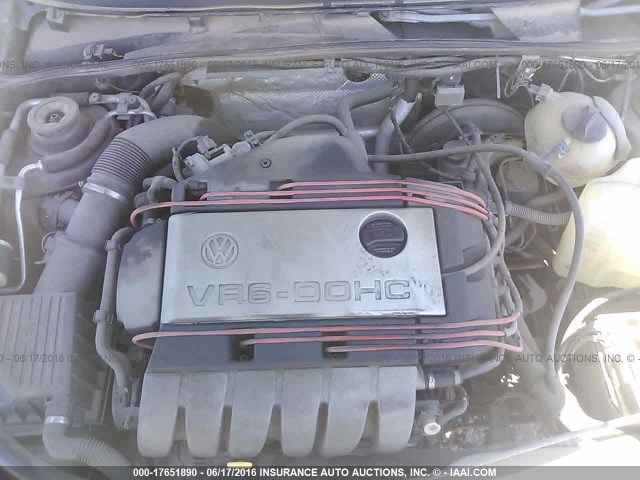 WVWEE83A4TE106534 - 1996 VOLKSWAGEN PASSAT GLX ლურჯი ფოტო 10