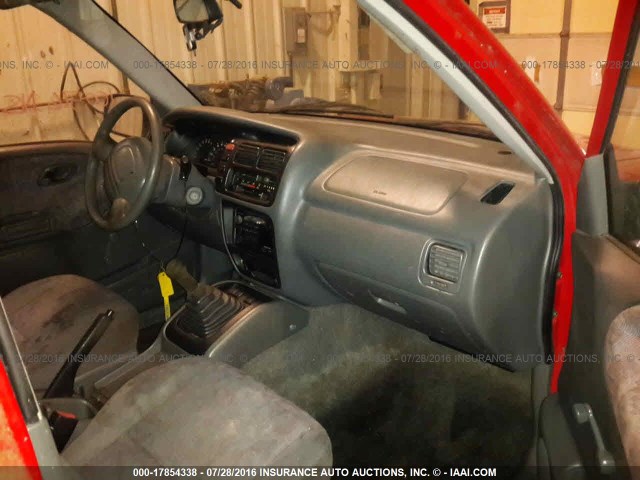 2CNBE1868X6926863 - 1999 CHEVROLET TRACKER RED photo 5